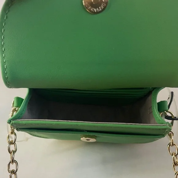 Steve Madden BWaldo Green Flare Wristlet with Strap Gold New with Tag (NWT) - Picture 7 of 7